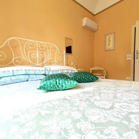 招待所 The Flower